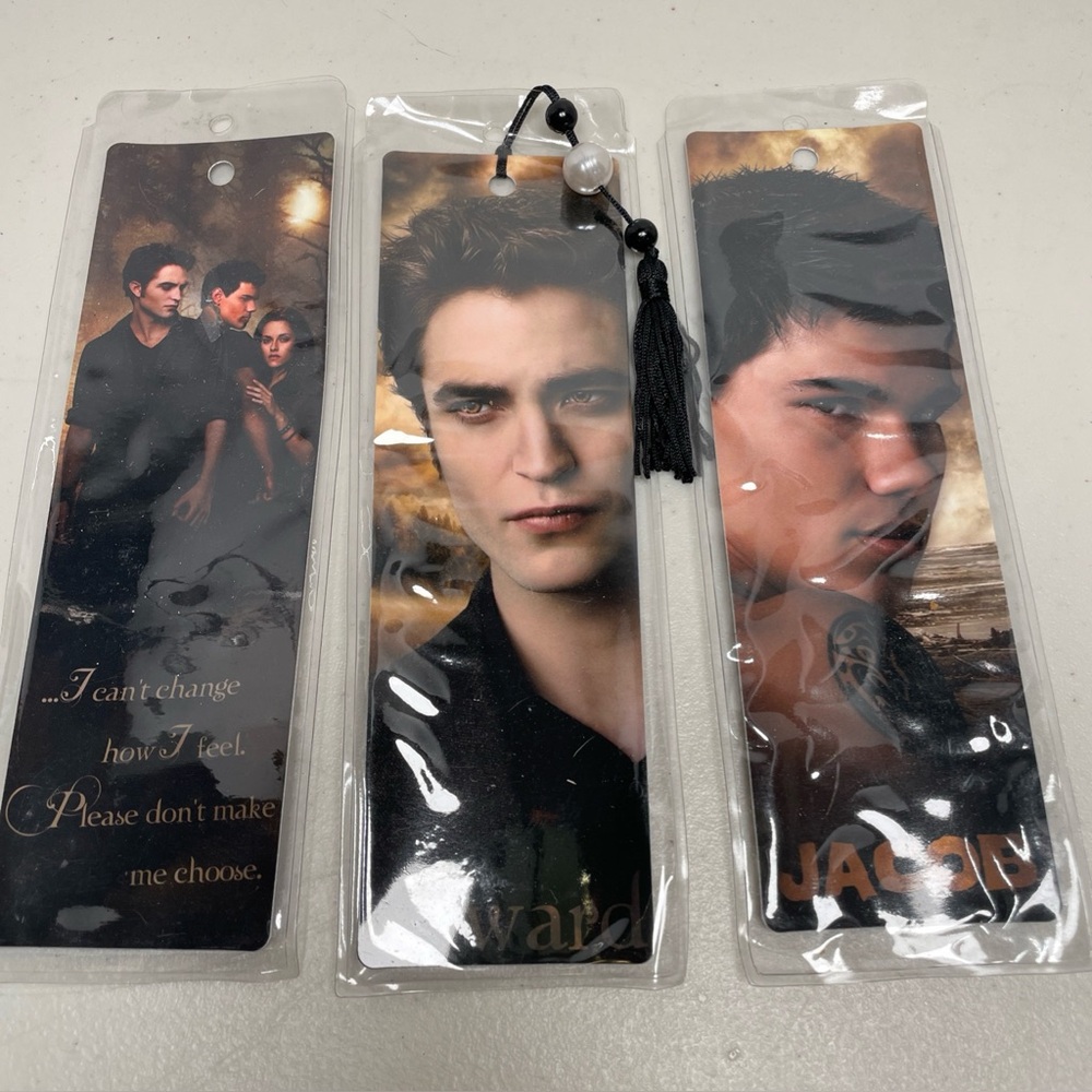 Twilight Saga New Moon Edward Jacob The Cullens Bookmark X3 Summit in Sleeve